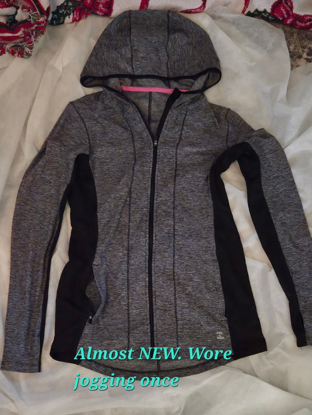 Women's Gray & Black Hooded Active Zip Jacket